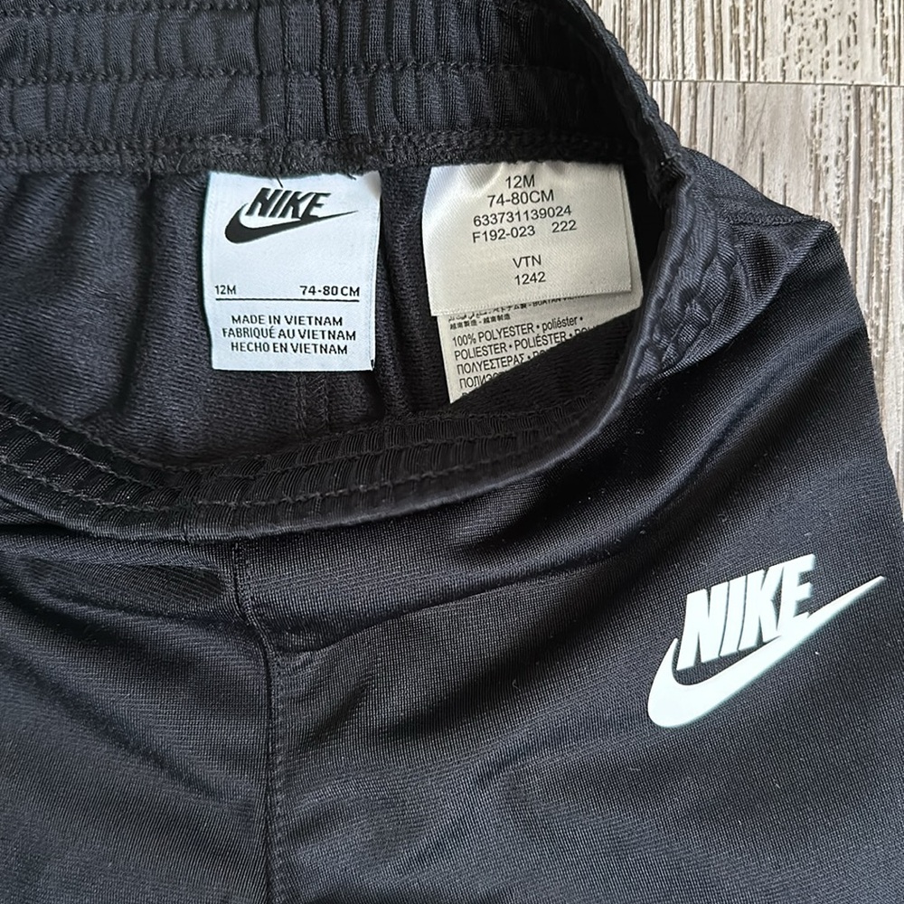 Nike Matching Set - Picture 5 of 6